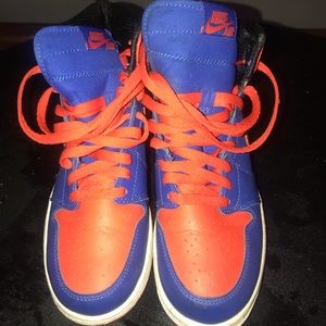 Jordan 1 Knick 1s sz 7 LIMITED EDITION RARE AIRS